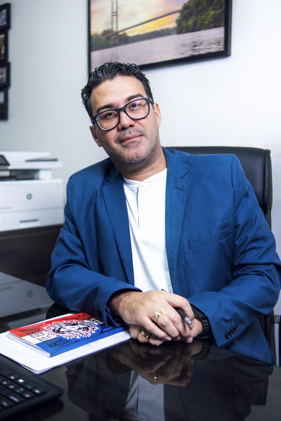 Fabien Fournet, Tradutor Público Juramentado de Francês e Cônsul Honorário da França em Macapá, em seu escritório